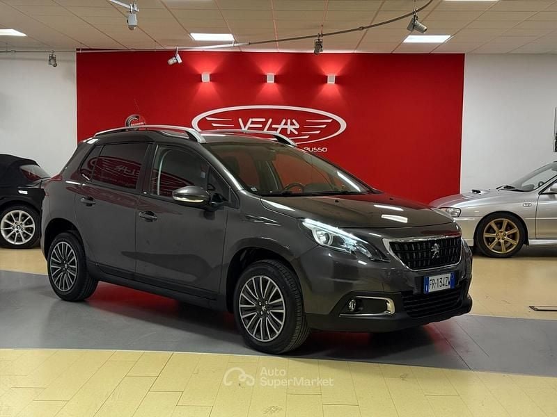 Grigio Usata 2018 Peugeot 2008 Active SUV | 11.490 € (Buon prezzo) - Immagine 1/4