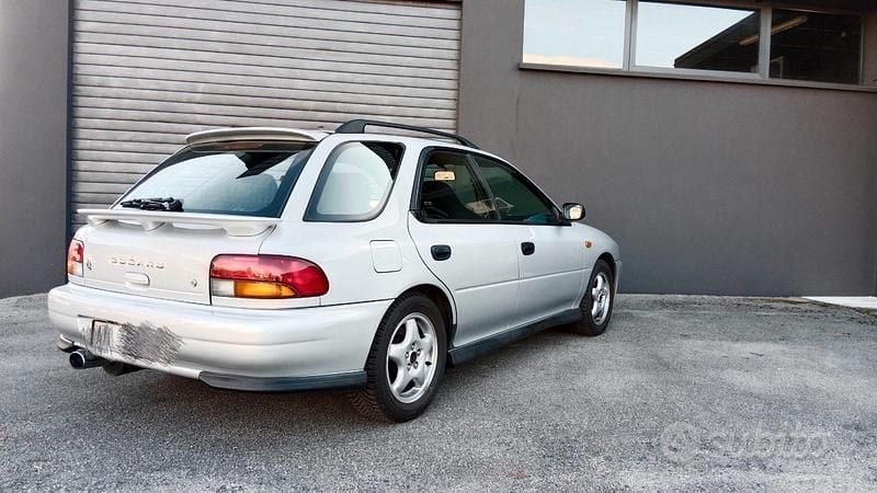 Argento Usata 1997 Subaru Impreza GT Station wagon | 18.500 € (Ottimo prezzo) - Immagine 1/4