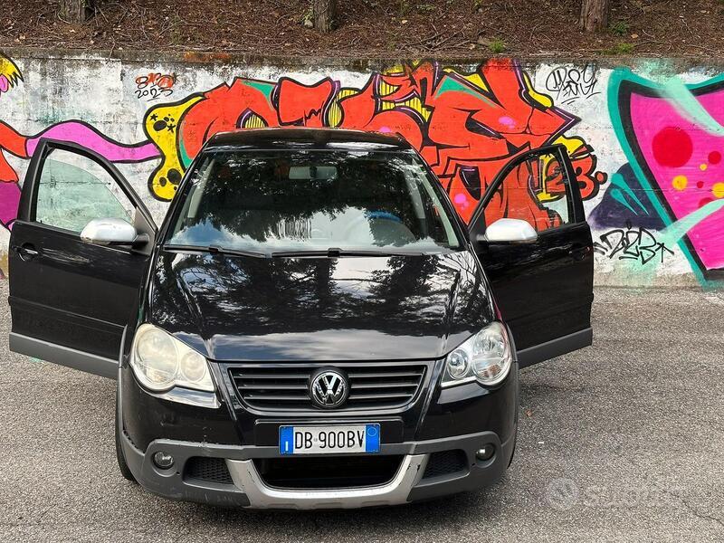 Usato 2006 VW Polo Cross 1.4 Benzin 60 CV (4.000 €)