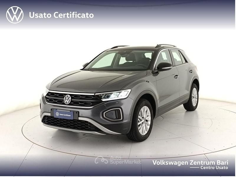 Gray Usata 2024 VW T-Roc Life SUV | 24.800 € (Buon prezzo) - Immagine 1/4
