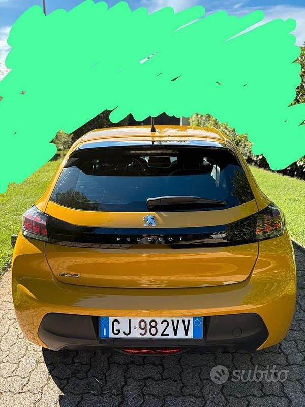 Usata Peugeot 208 Active 75 CV (55 kW) 2022 Giallo Utilitaria