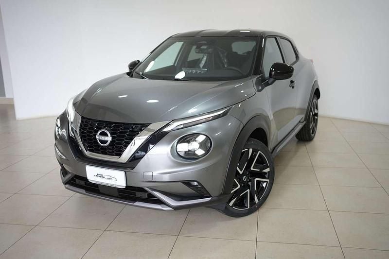 Grigio + tetto nero Nuova 2025 Nissan Juke SUV | 21.490 € (Buon prezzo) - Immagine 1/4