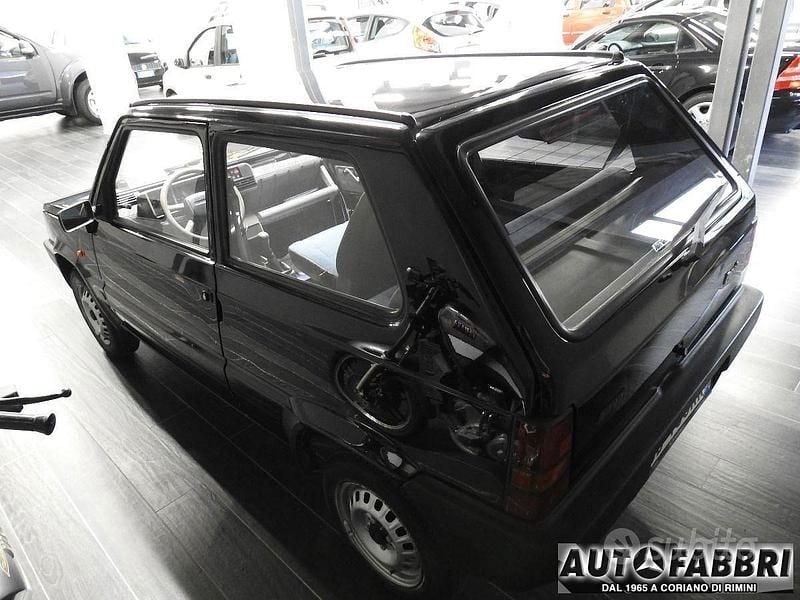 Usata Fiat Panda Young 54 CV (39 kW) 2002 Nero Utilitaria