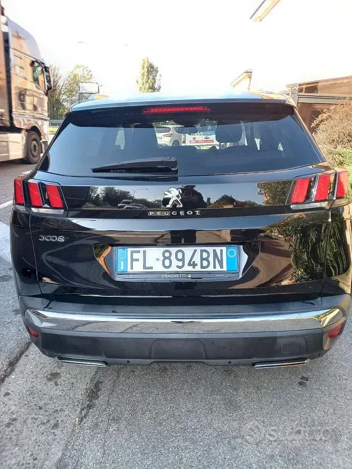 Usata Peugeot 3008 2018 Nero SUV