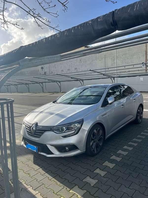 Usata Renault Mégane IV Intens 131 CV (96 kW) 2017 Argento Coupé
