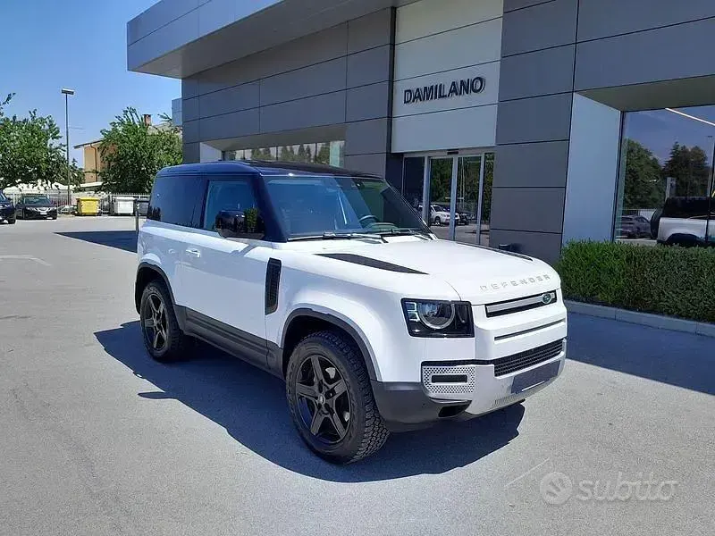 Usata Land Rover Defender SE 199 CV (146 kW) 2023 Bianco SUV