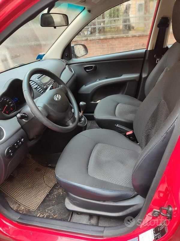 Usata Hyundai i10 2012 Rosso Utilitaria