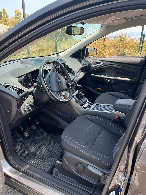 Usata Ford Kuga Business Edition 120 CV (88 kW) 2017 SUV