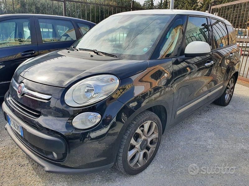 Usata Fiat 500L Living 120 CV (88 kW) 2016 Nero Monovolume