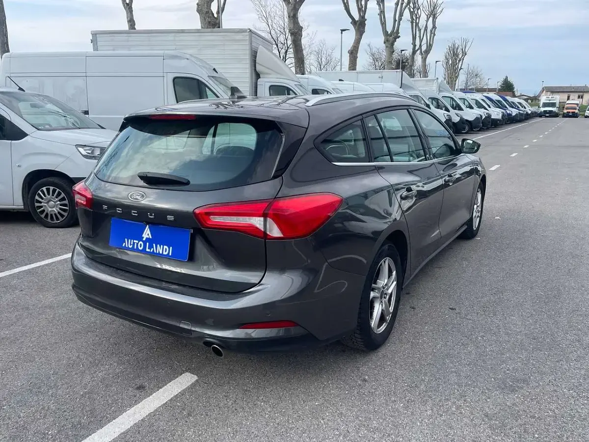 Usata Ford Focus Active 120 CV (88 kW) 2021 Grigio Station wagon