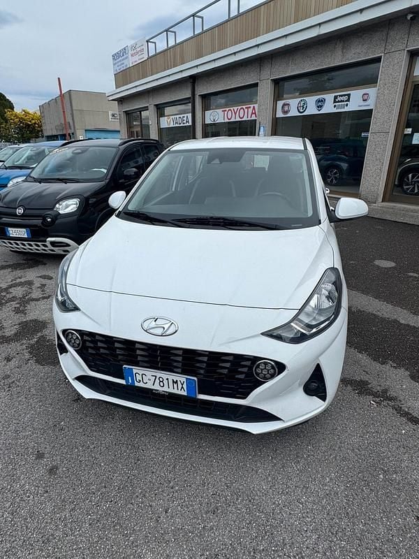 Usata Hyundai i10 66 CV (48 kW) 2020 Bianco Utilitaria
