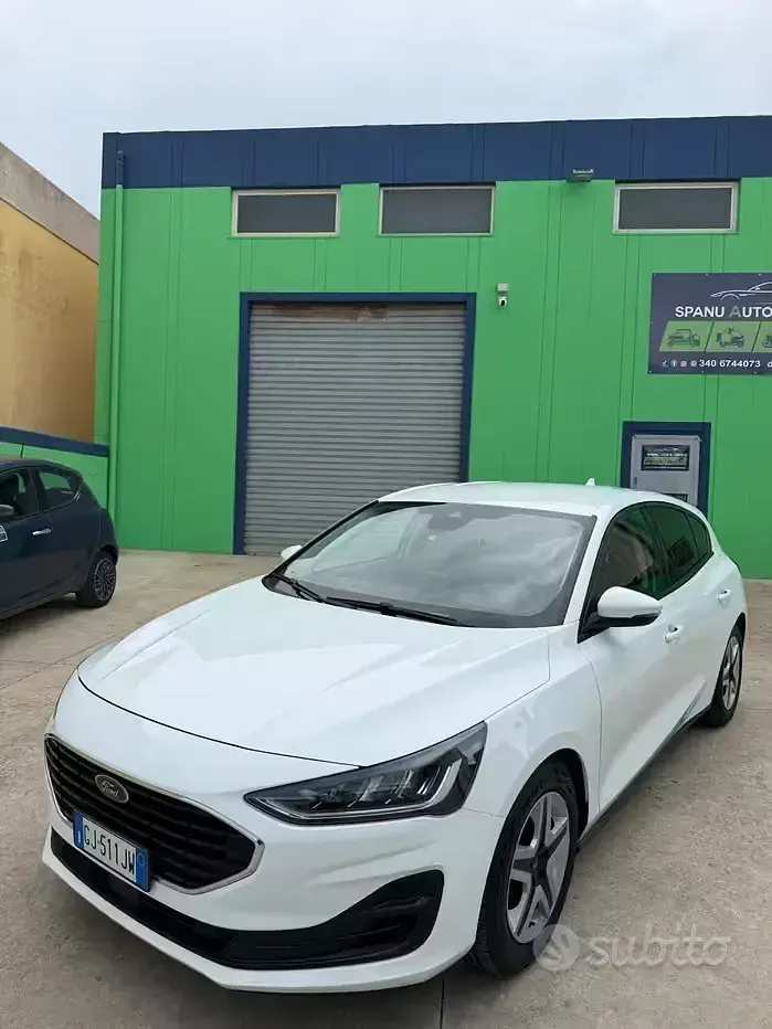 Usata Ford Focus Business Edition 120 CV (88 kW) 2022 Bianco Berlina