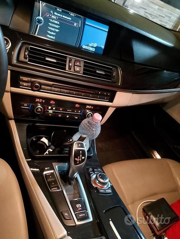 Usata BMW 530 2010 Blu Berlina