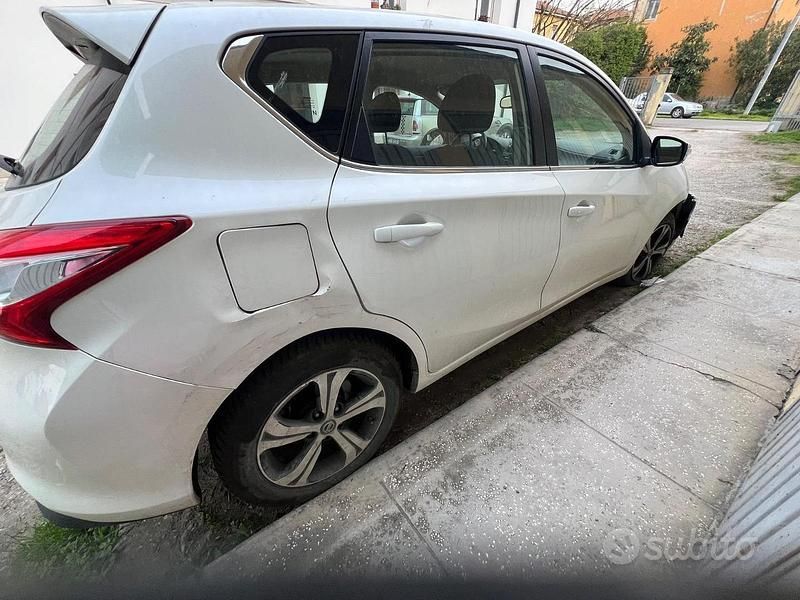 Usata Nissan Pulsar 110 CV (80 kW) 2016 Bianco Utilitaria
