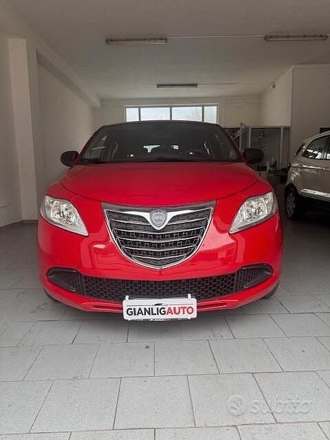 Rosso Usata 2013 Lancia Ypsilon Gold Due volumi | 6900 € (Buon prezzo) - Immagine 1/4