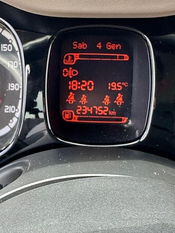 Usata Fiat Panda Young 75 CV (55 kW) 2014 Bianco Utilitaria