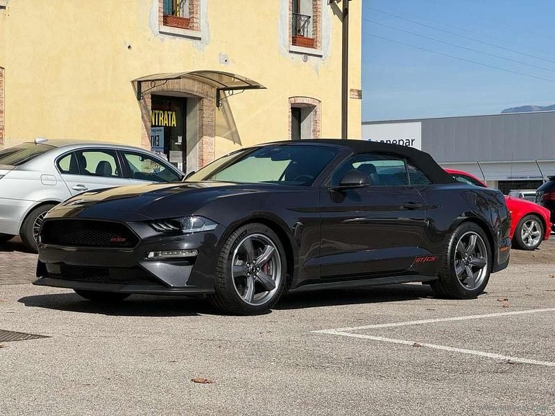 Usata Ford Mustang GT Convertible 450 CV (330 kW) 2023 Grigio Cabrio