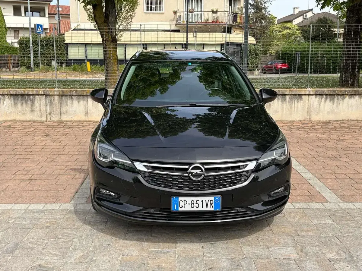 Usata Opel Astra S 110 CV (80 kW) 2017 Nero Station wagon