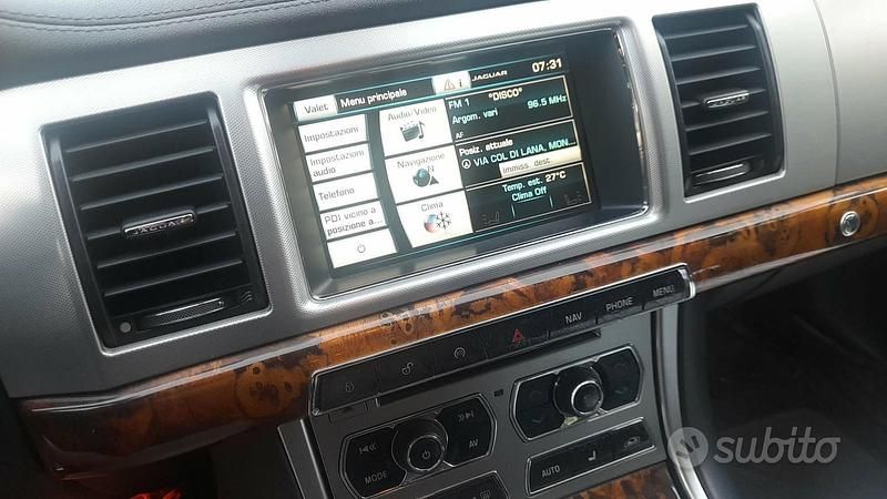 Usata Jaguar XF 340 CV (250 kW) 2014 Nero Berlina