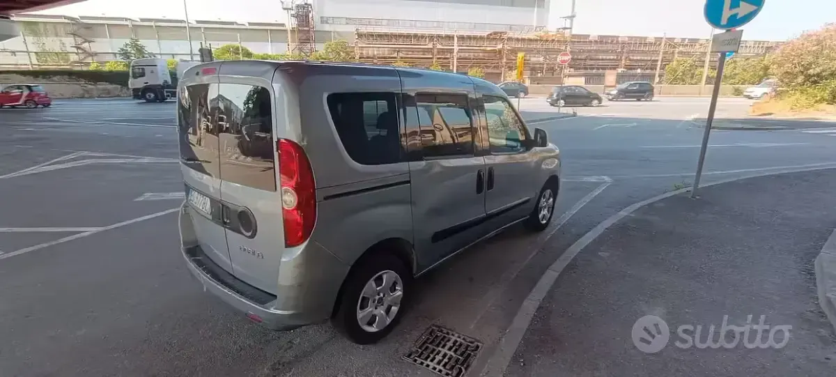 Usata Fiat Doblò Active 105 CV (77 kW) 2013 Grigio Monovolume