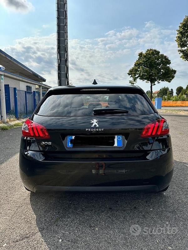 Usata Peugeot 308 130 CV (95 kW) 2019