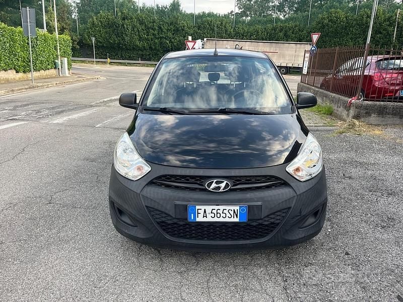 Usata Hyundai i10 69 CV (50 kW) 2012 Nero Utilitaria