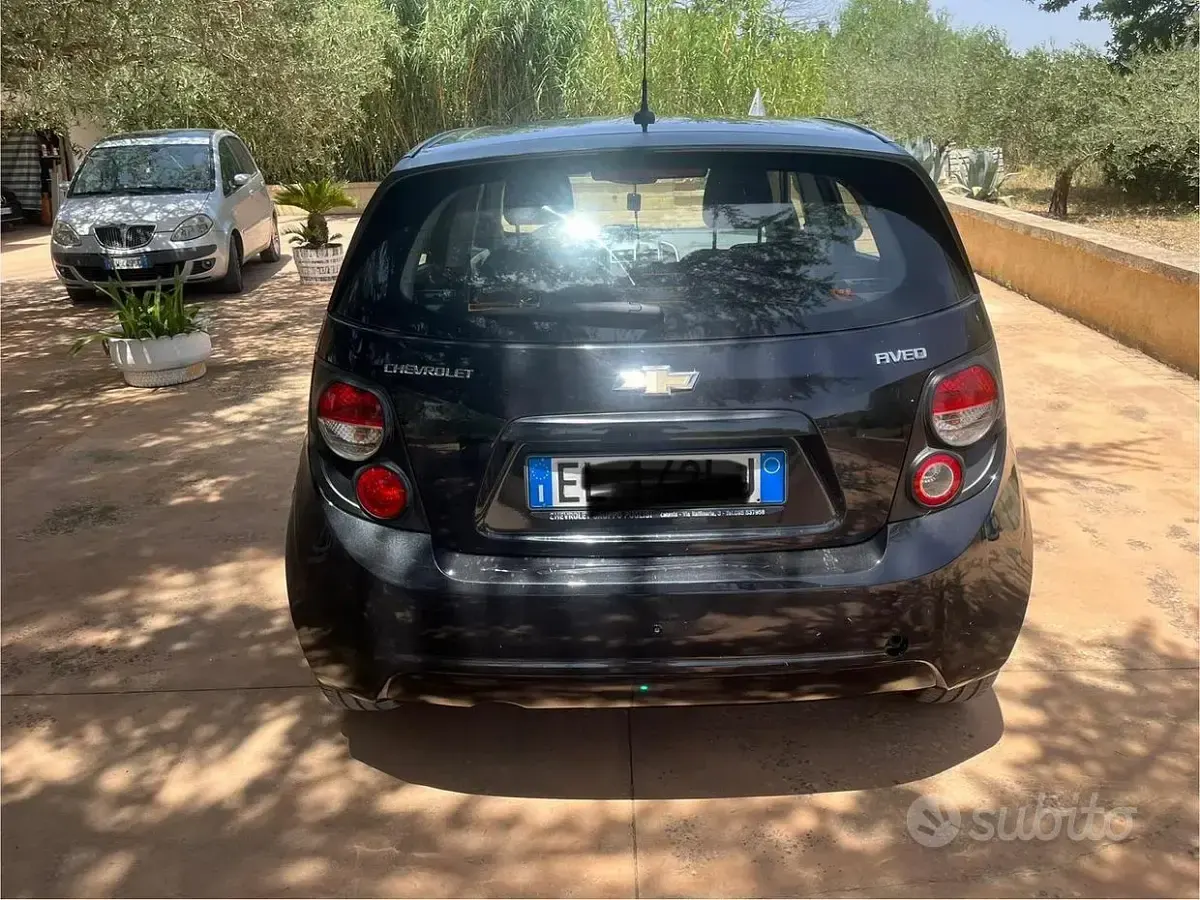 Usata Chevrolet Aveo LTZ 75 CV (55 kW) 2011 Nero Berlina
