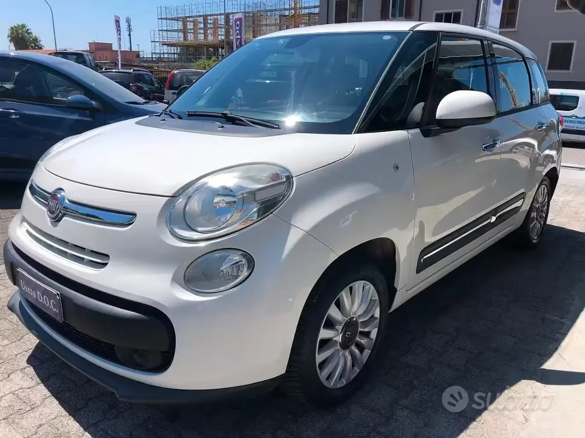Usata Fiat 500L Living 95 CV (69 kW) 2016 Bianco Monovolume