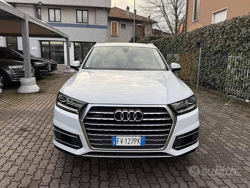 Usata Audi Q7 Ambiente 231 CV (169 kW) 2019 Bianco / metallizzato SUV