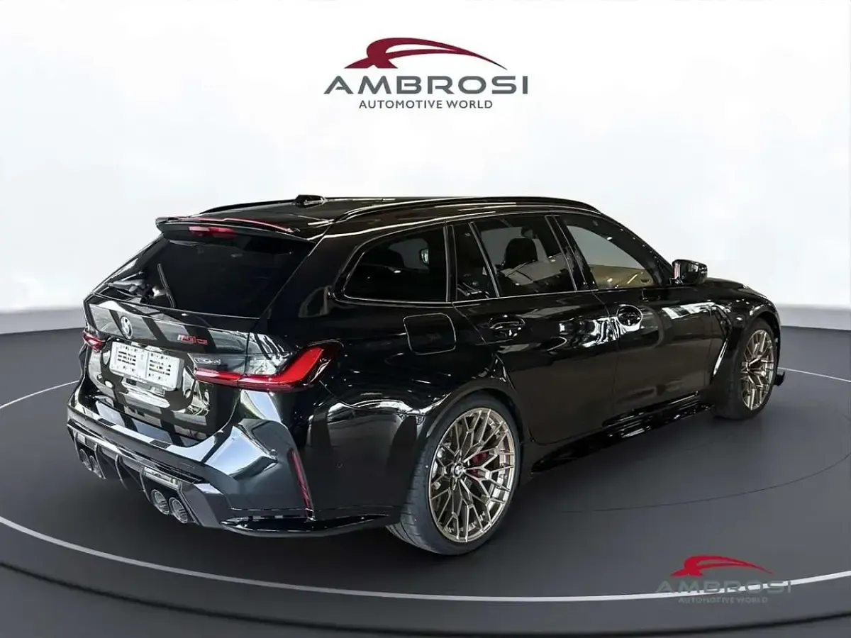 Nuova BMW M3 551 CV (405 kW) 2026 Black sapphire metallizzato Station wagon