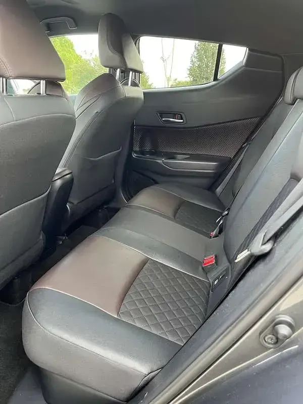 Usata Toyota C-HR Lounge 125 CV (91 kW) 2018 Grigio SUV
