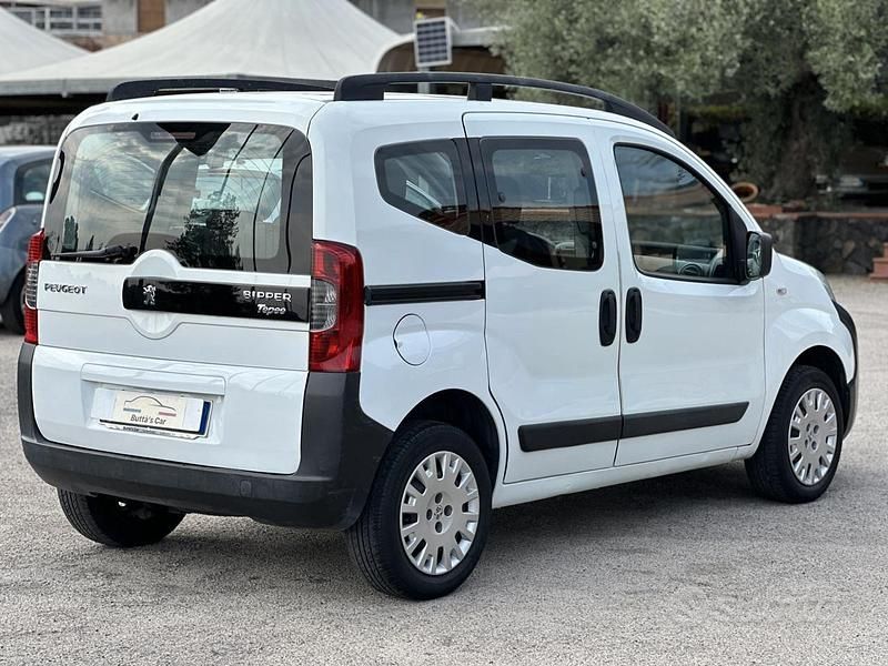 Usata Peugeot TePee Outdoor 75 CV (55 kW) 2015 Bianco Monovolume