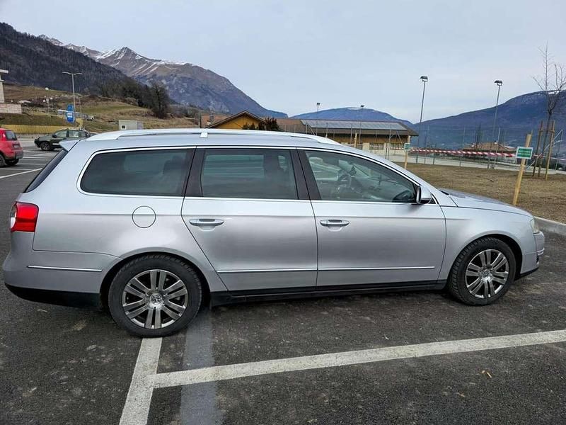 Usata VW Passat Highline 140 CV (102 kW) 2008 Grigio Station wagon