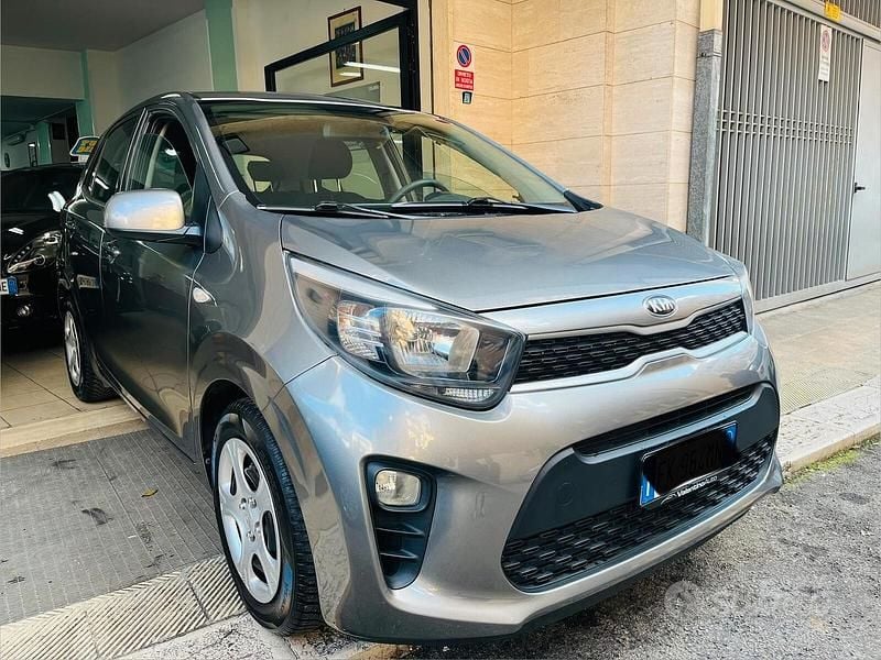Usata Kia Picanto 67 CV (49 kW) 2017 Grigio Utilitaria
