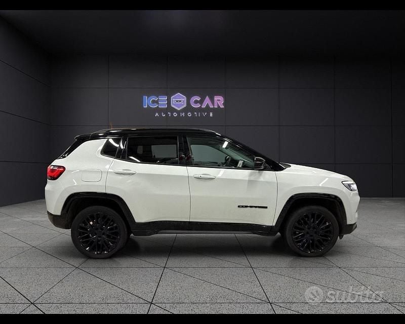 Usata Jeep Compass 240 CV (176 kW) 2023 Bianco SUV