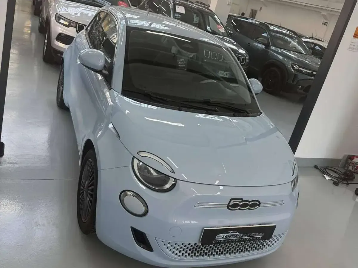 Usata Fiat 500e Icon 42 kW (58 CV) 2020 Blu/azzurro Utilitaria