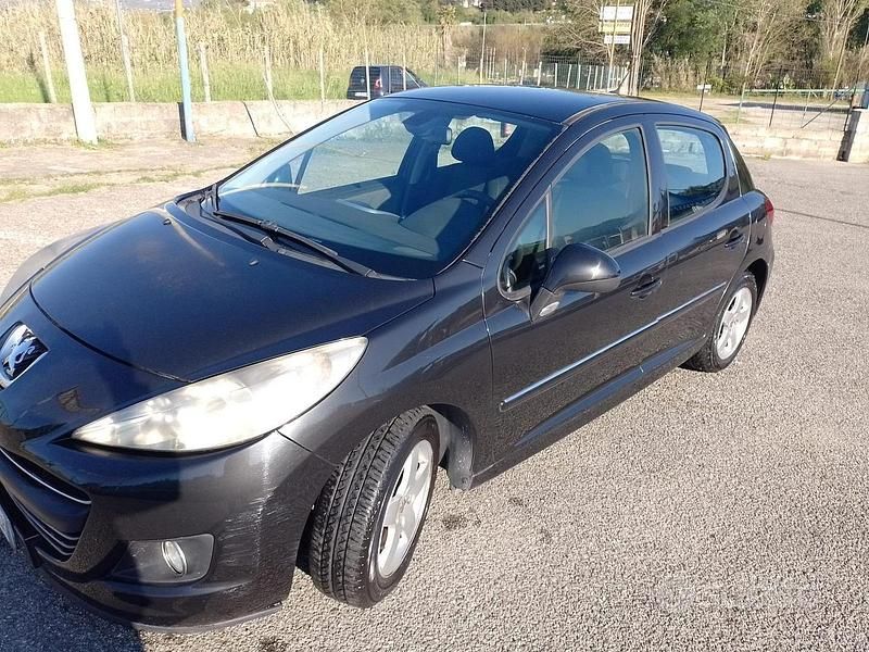 Usata Peugeot 207 70 CV (51 kW) 2009 Nero Berlina