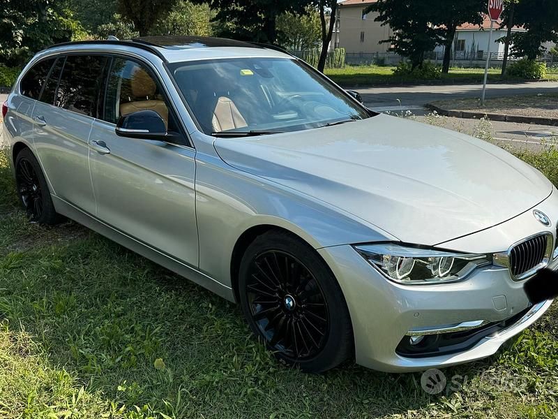 Usata BMW 320 Advantage 190 CV (139 kW) 2019 Grigio Station wagon