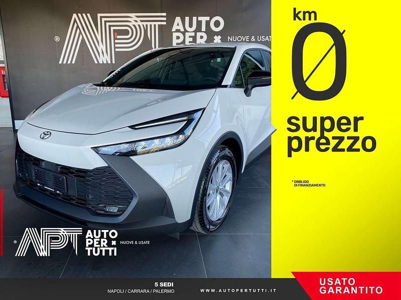 Bianco Usata 2024 Toyota C-HR Active SUV | 26.900 € - Immagine 1/4