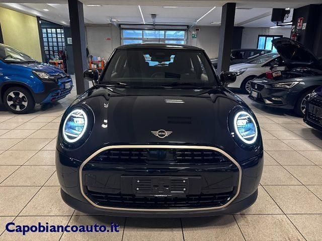Usata Mini Cooper Favoured 156 CV (114 kW) 2024 Nero Utilitaria
