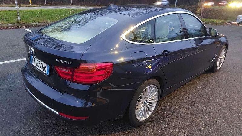 Usata BMW 320 Gran Turismo Luxury Line 184 CV (135 kW) 2013 Blu/azzurro Coupé
