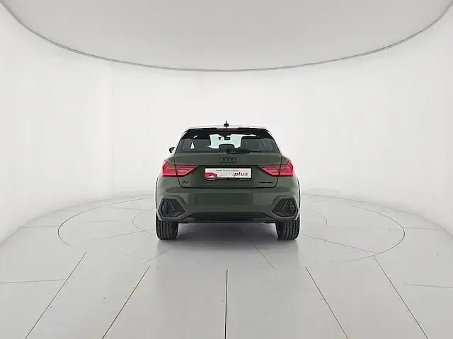 Usata Audi A1 Comfort 116 CV (85 kW) 2025 Verde SUV