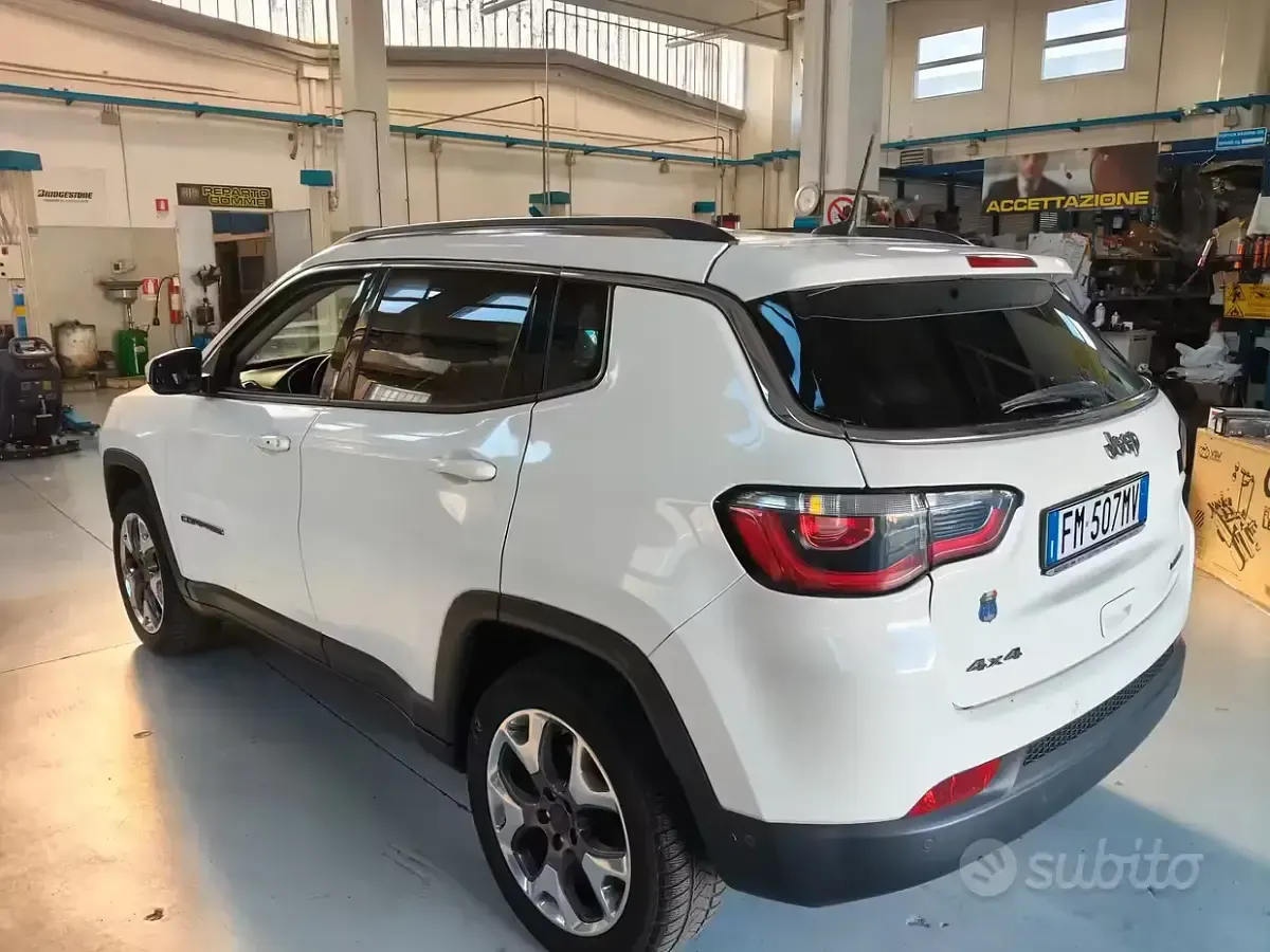 Usata Jeep Compass Limited 170 CV (125 kW) 2018 Bianco SUV