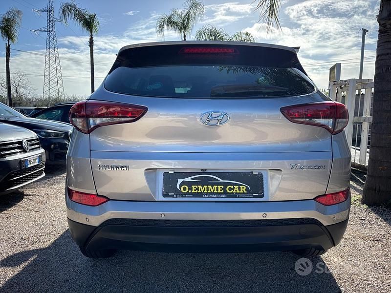 Usata Hyundai Tucson Edition 141 CV (103 kW) 2017 Grigio SUV