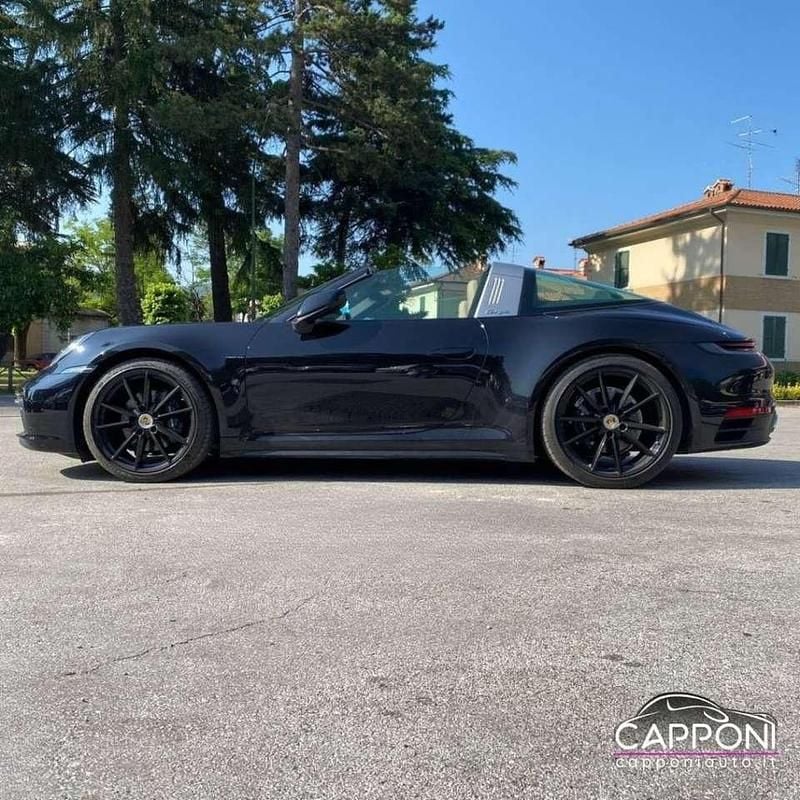 Usata Porsche 911 Targa 4 385 CV (283 kW) 2023 Nero Cabrio