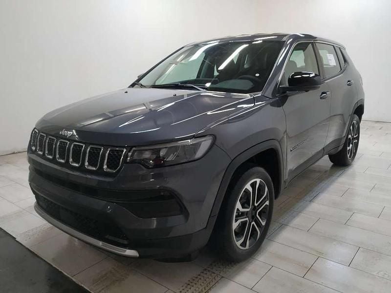 Grigio Nuova 2025 Jeep Compass Altitude SUV | 35.490 € - Immagine 1/4