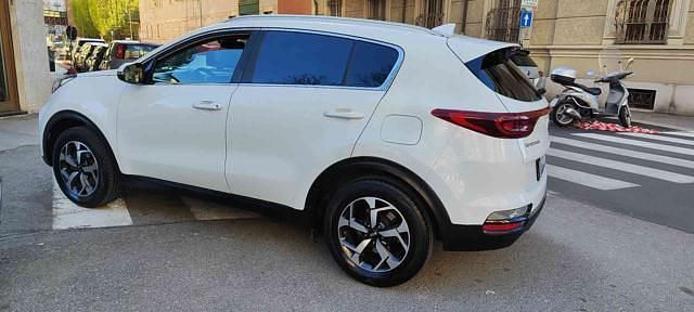 Usata Kia Sportage 132 CV (97 kW) 2019 Bianco pastello SUV