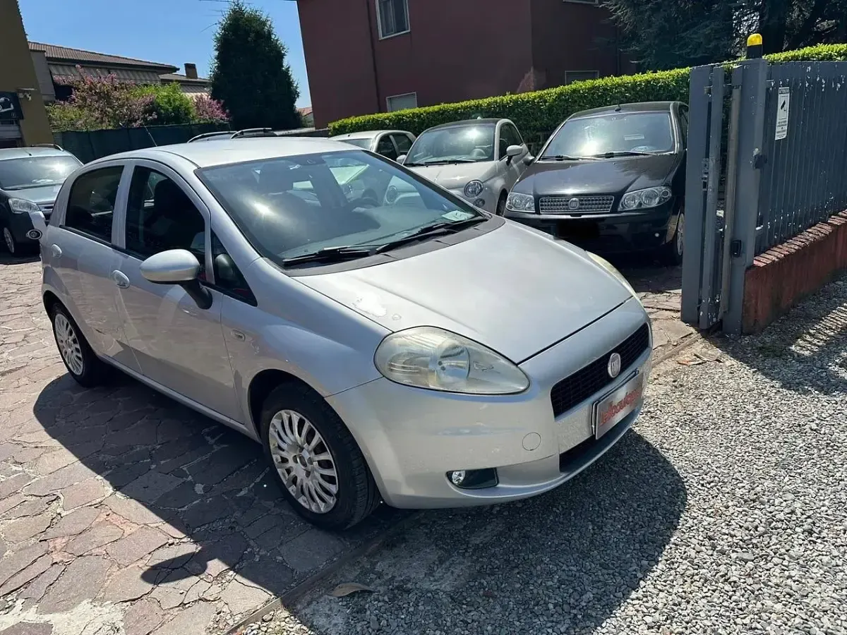 Usata Fiat Grande Punto S 75 CV (55 kW) 2011 Utilitaria