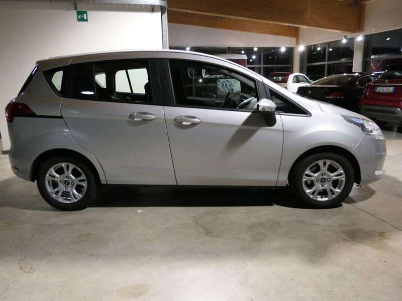 Usata Ford B-MAX Titanium 101 CV (74 kW) 2017 Azzurro metallizzato Monovolume