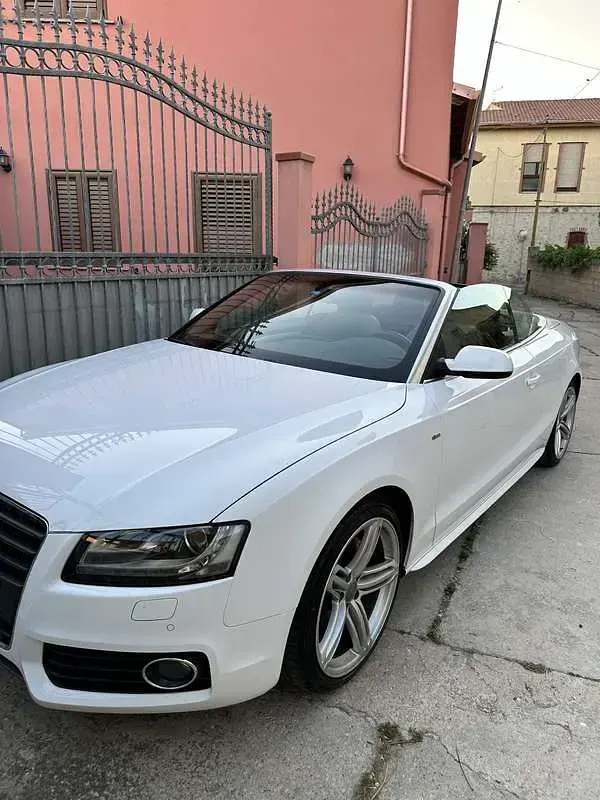 Usata Audi A5 Cabriolet S-Line 211 CV (155 kW) 2009 Bianco Cabrio